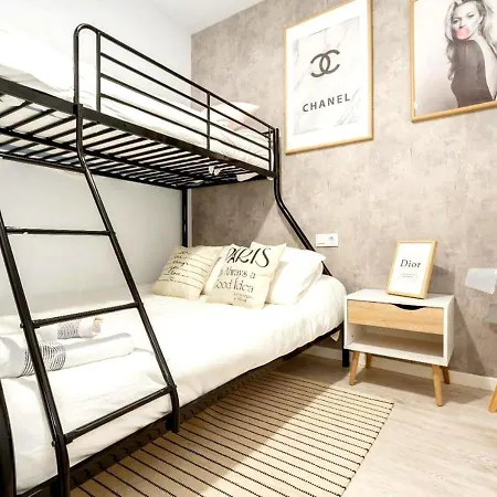 Апартаменты Precioso Piso En Playa Caleta