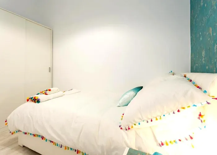 Precioso Piso En Playa Caleta