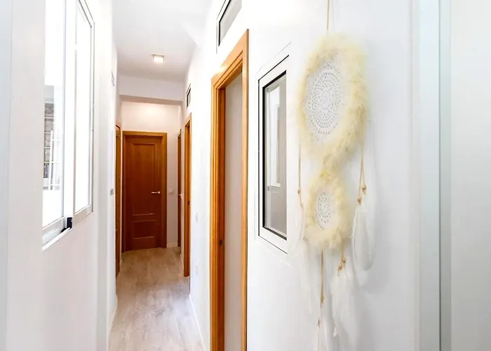 Precioso Piso En Playa Caleta 아파트